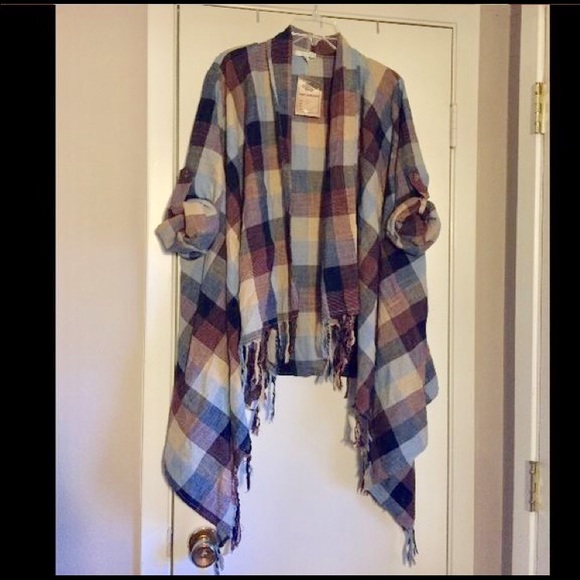 JODIFL Jackets & Blazers - Jodifl check wrap adorable lightweight fringe 💫